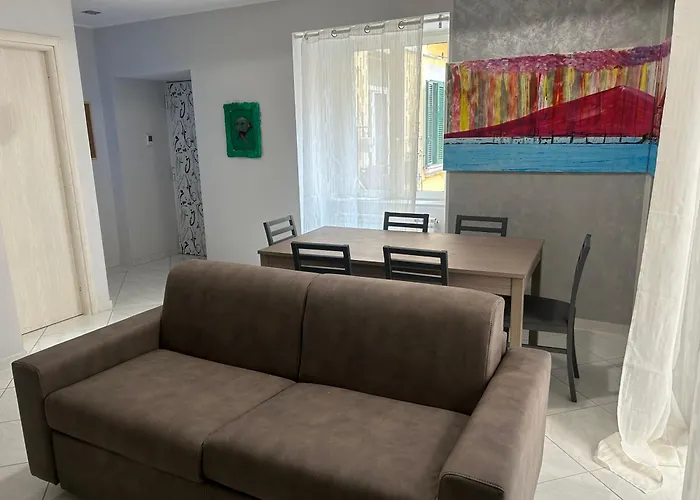Sisella Home- Porto By popart